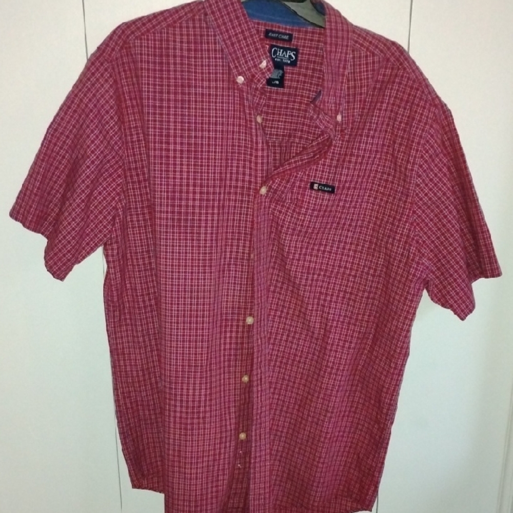 Chaps Men’s Red Plaid Short-Sleeve Button-Down Shirt